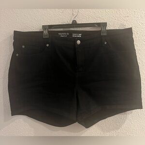 Torrid Women's Black Jean Shorts size 22